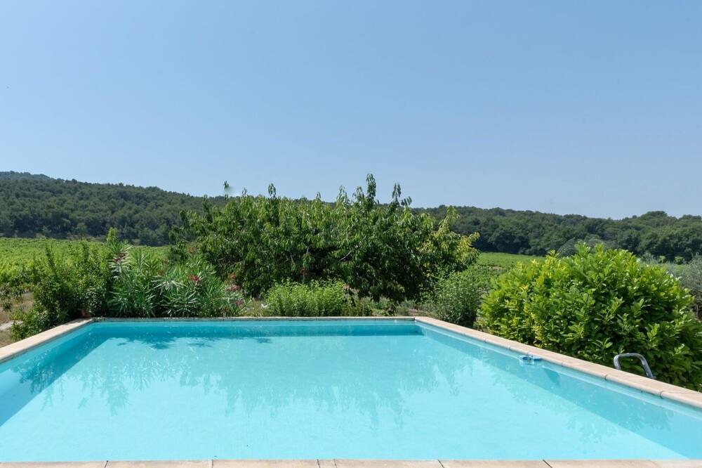 Photo of Outdoor in Saint-Roman-de-Malegarde