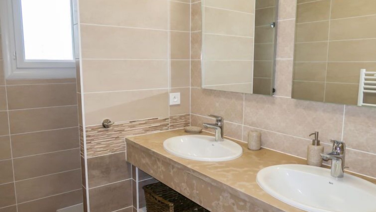Photo of Bathroom in Visan