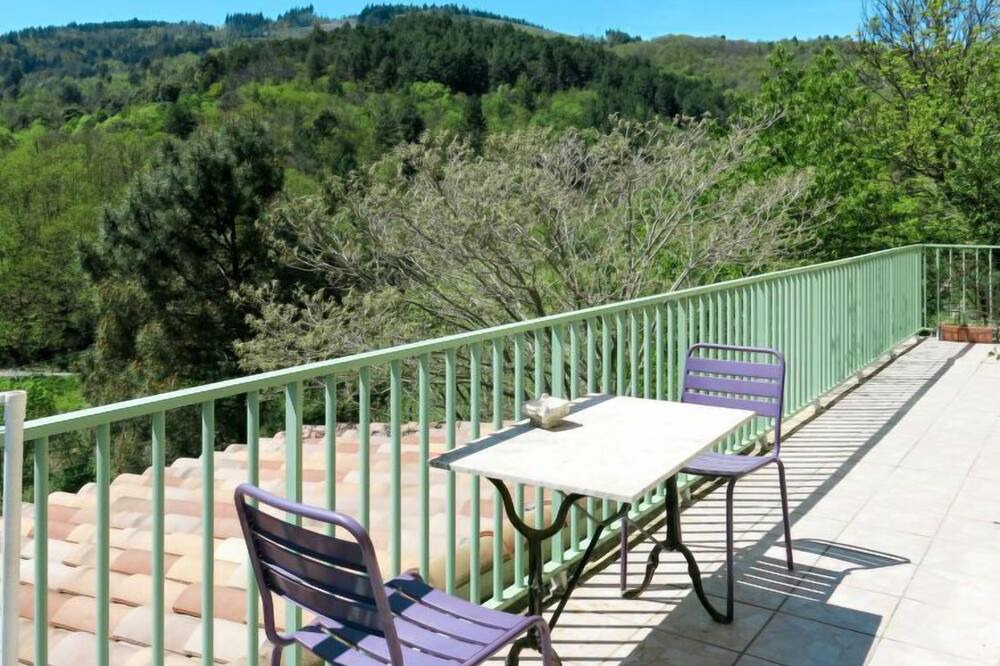 Photo of Patio Balcony in Chazeaux