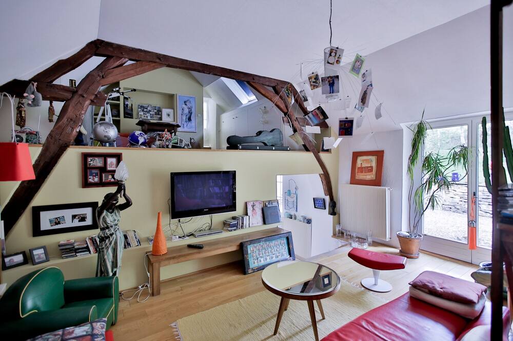 Photo of Livingroom in Sassangy