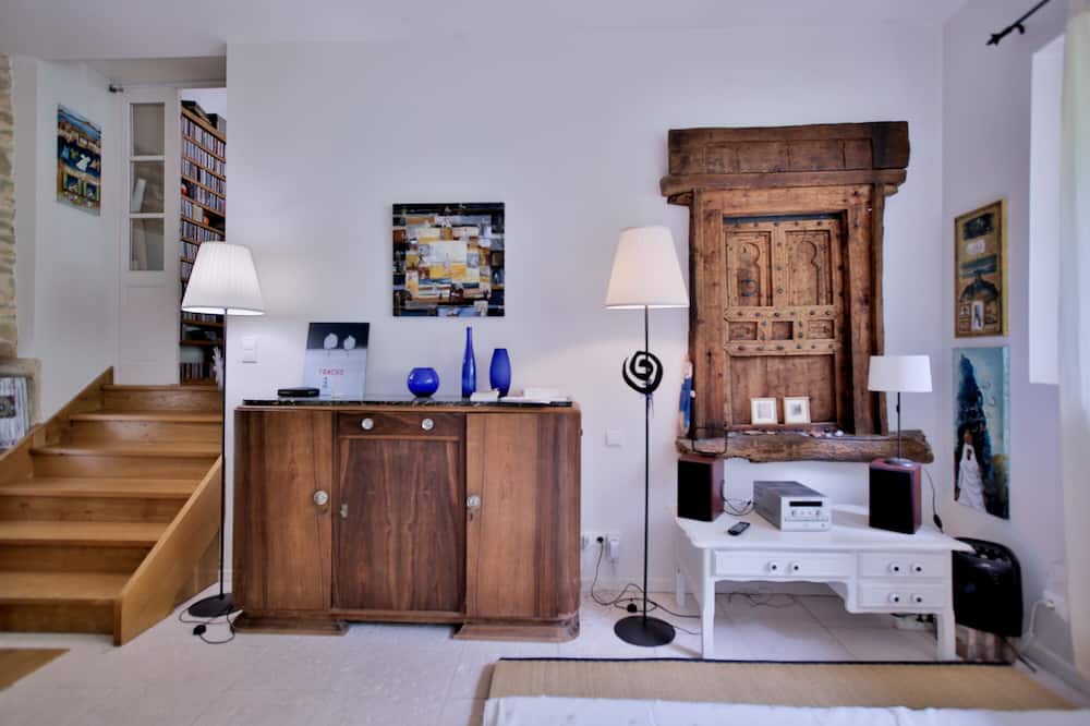 Photo of Livingroom in Sassangy
