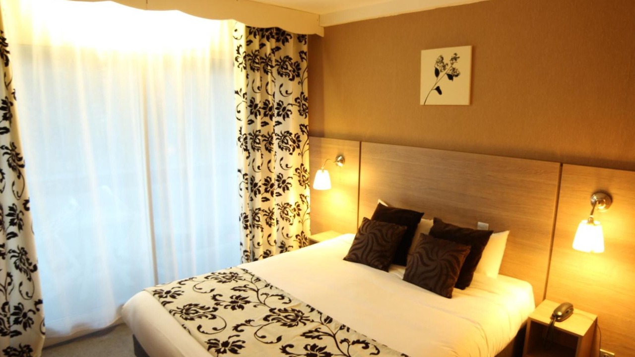Photo of Bedroom in Le Pont-de-Claix