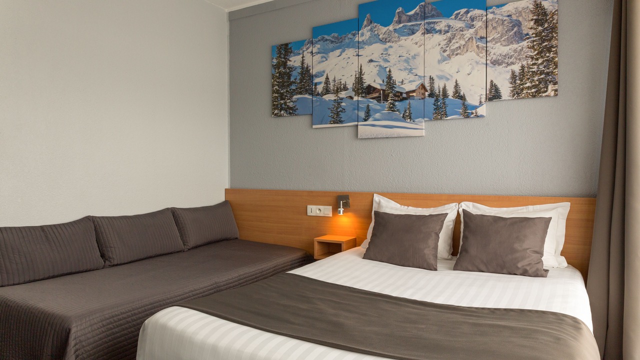 Photo of Bedroom in Le Pont-de-Claix