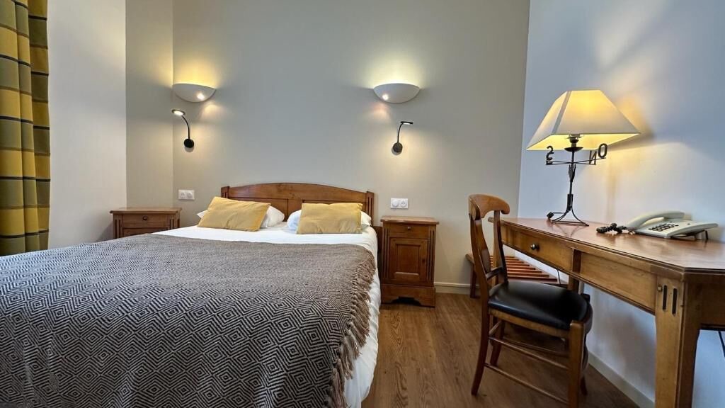 Photo of Bedroom in Autun
