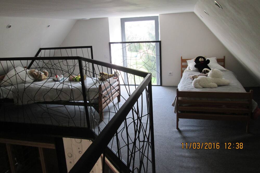 Photo of Bedroom in Auzers
