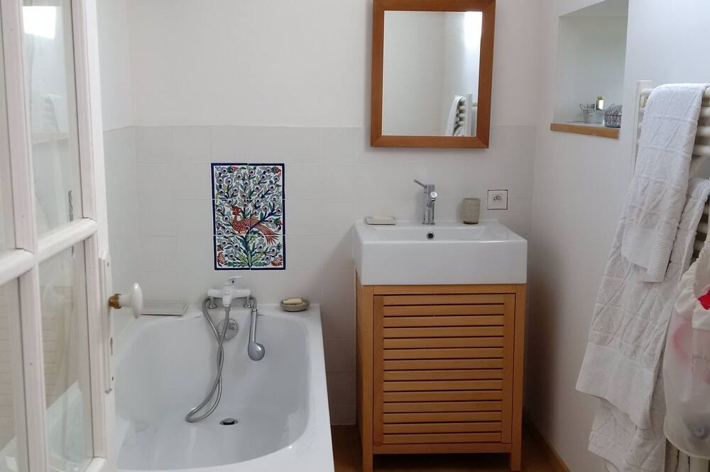 Photo of Bathroom in Bresse-sur-Grosne