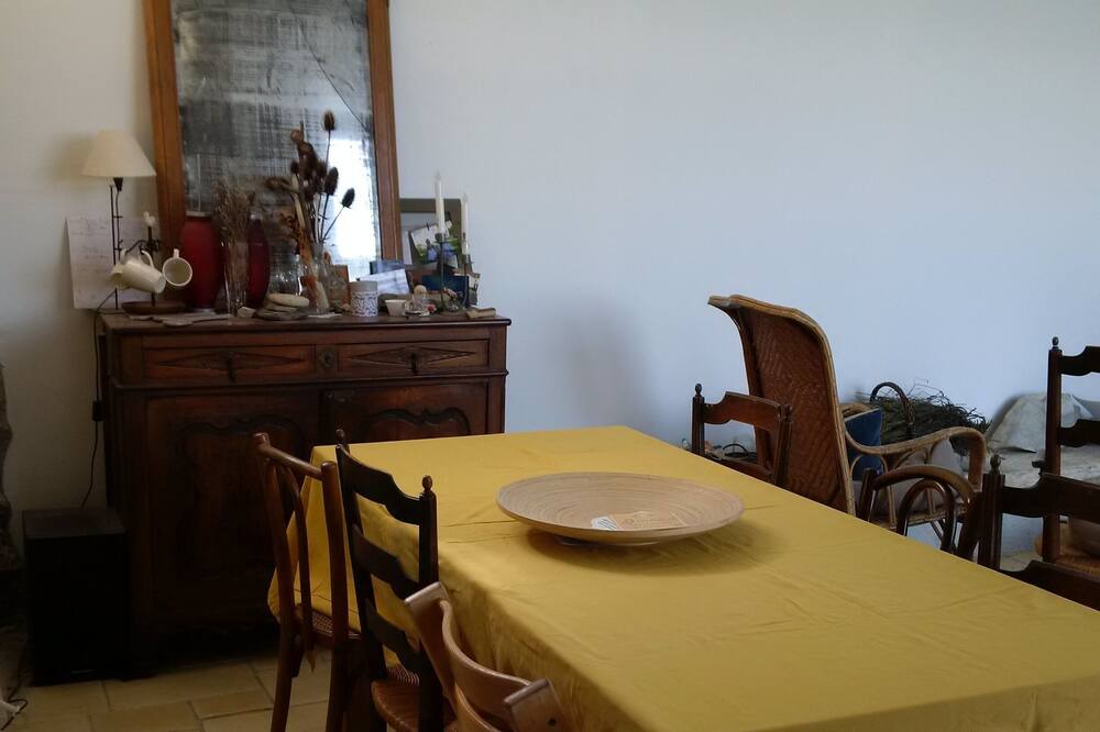 Photo of Kitchen in Bresse-sur-Grosne
