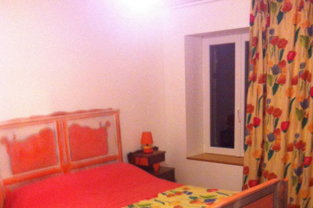 Photo of Bedroom in Richerenches