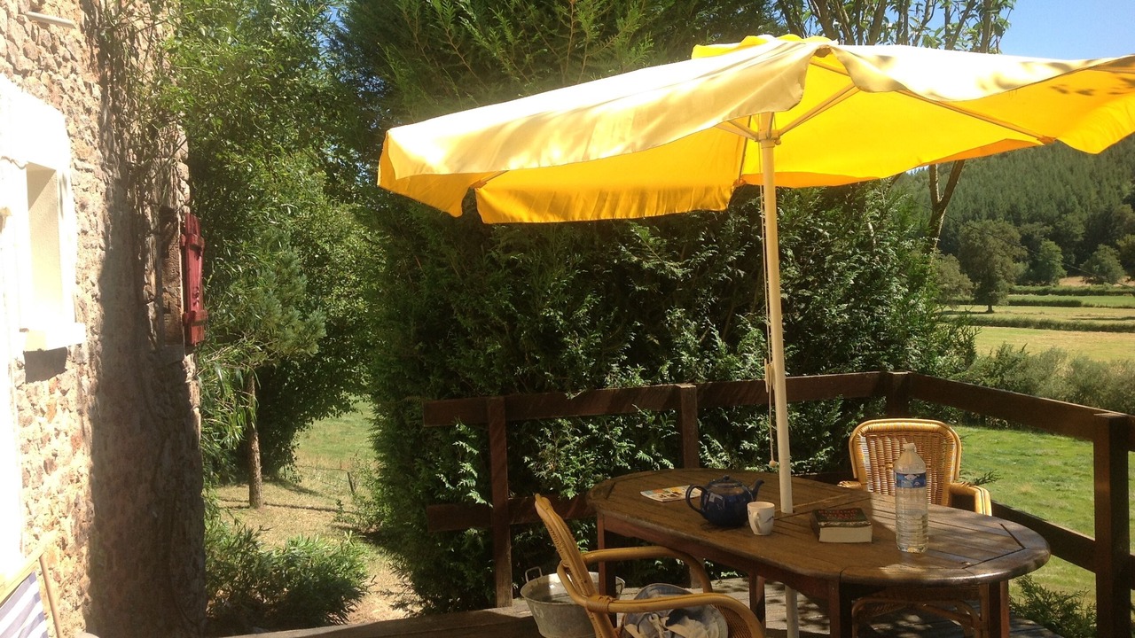 Photo of Outdoor in Montreuillon