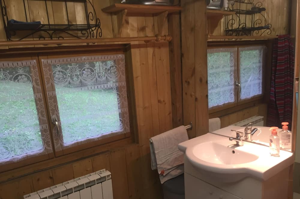 Photo of Bathroom in La Cluse-and-Mijoux