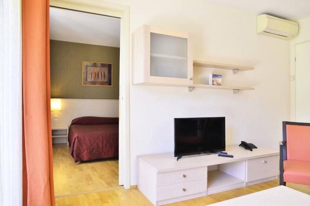 Photo of Bedroom in Divonne-les-Bains