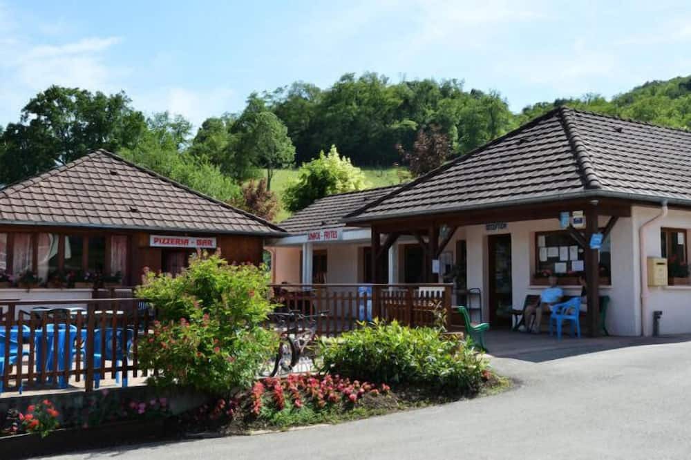 Photo of Outdoor in Huanne-Montmartin