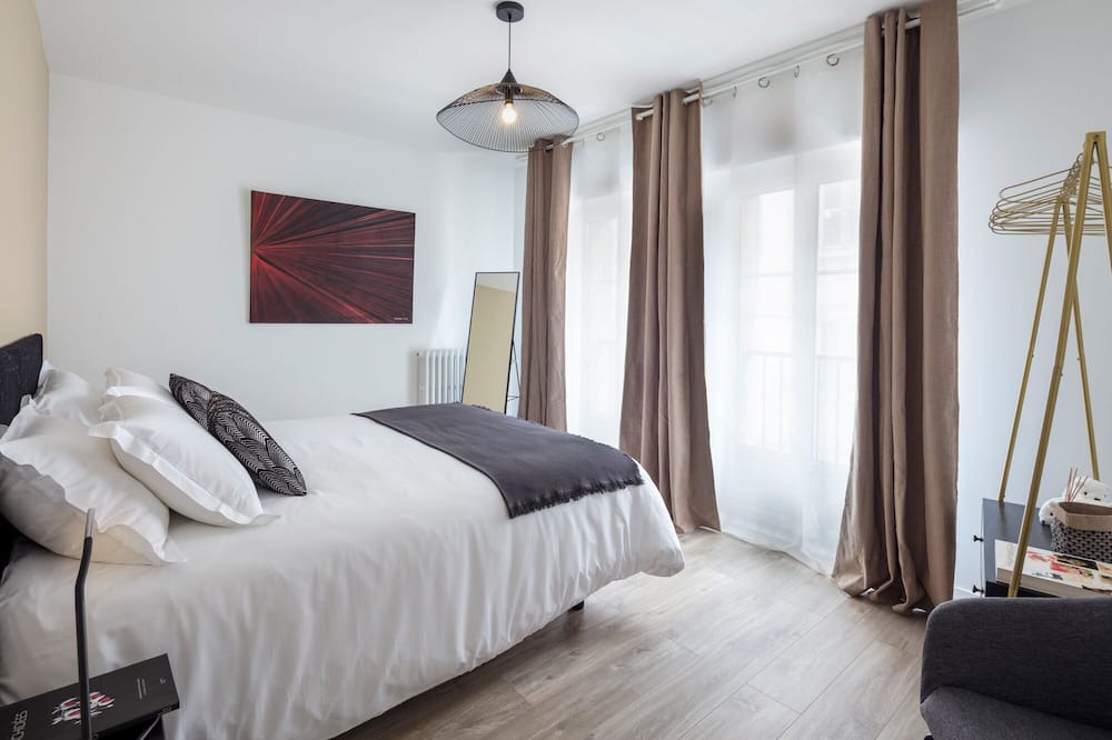 Photo of Bedroom in Lons-le-Saunier