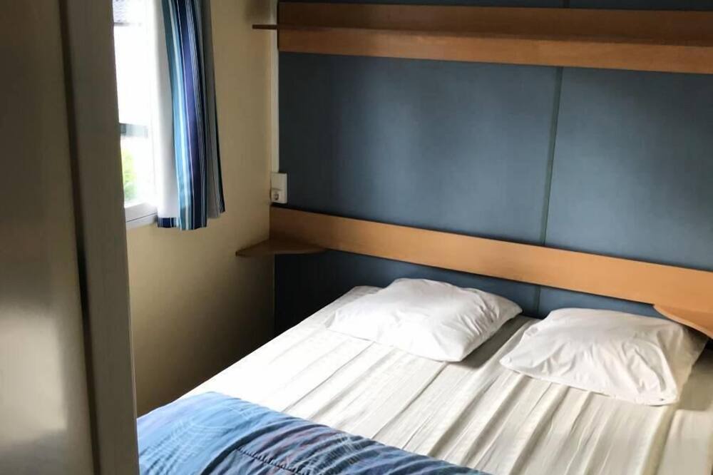 Photo of Bedroom in Pont-de-Poitte