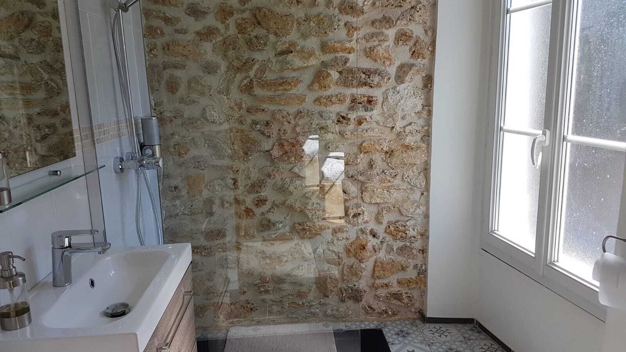 Photo of Bathroom in Orsay