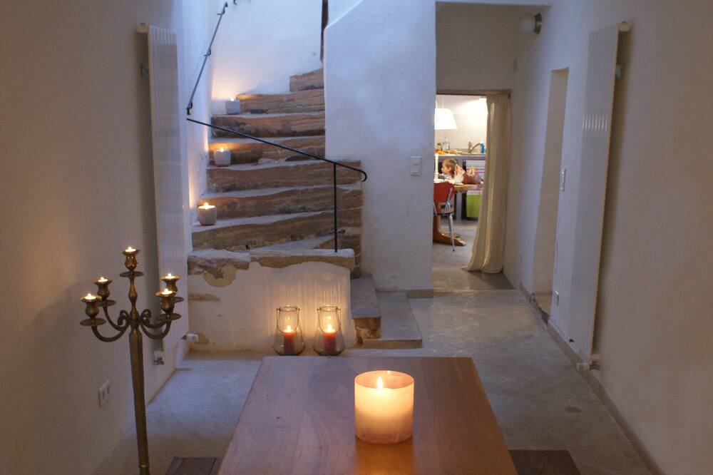 Photo of Livingroom in Caromb