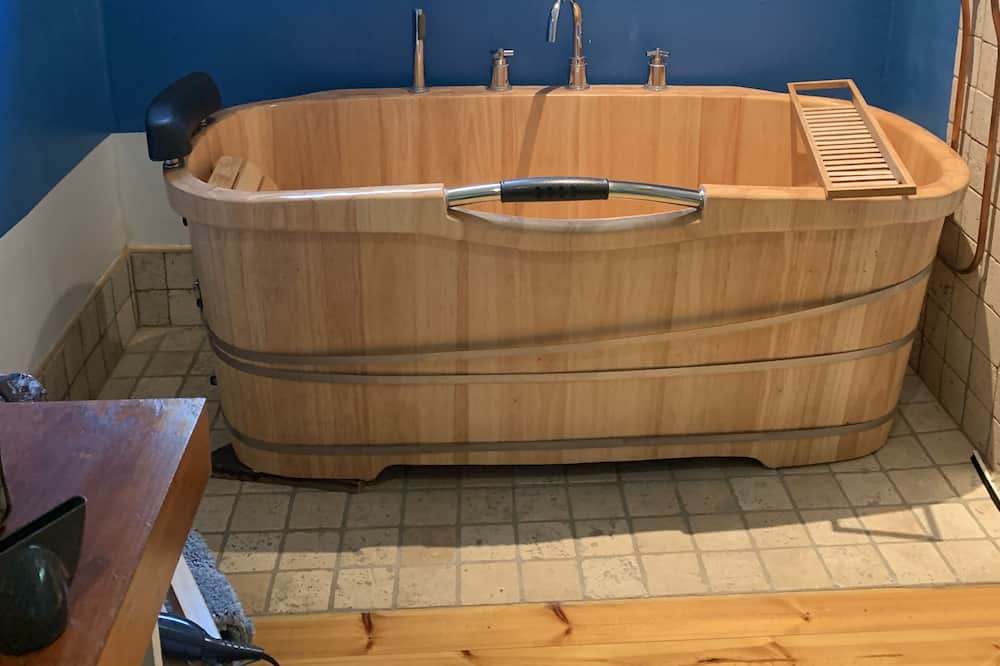 Photo of Bathroom in Saint-Alban-sous-Sampzon