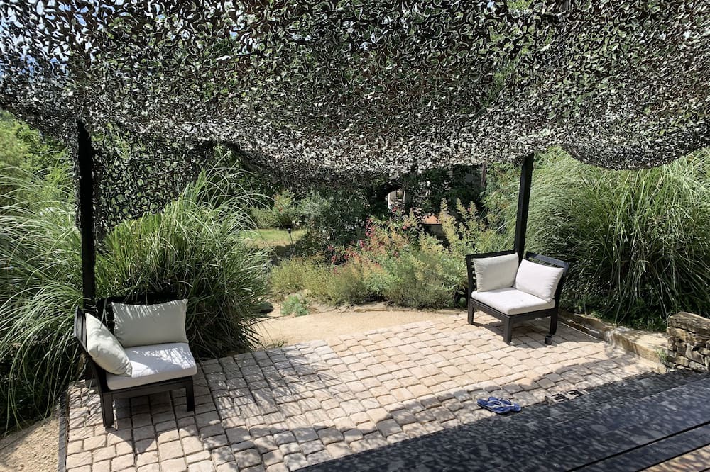 Photo of Patio Balcony in Saint-Alban-sous-Sampzon