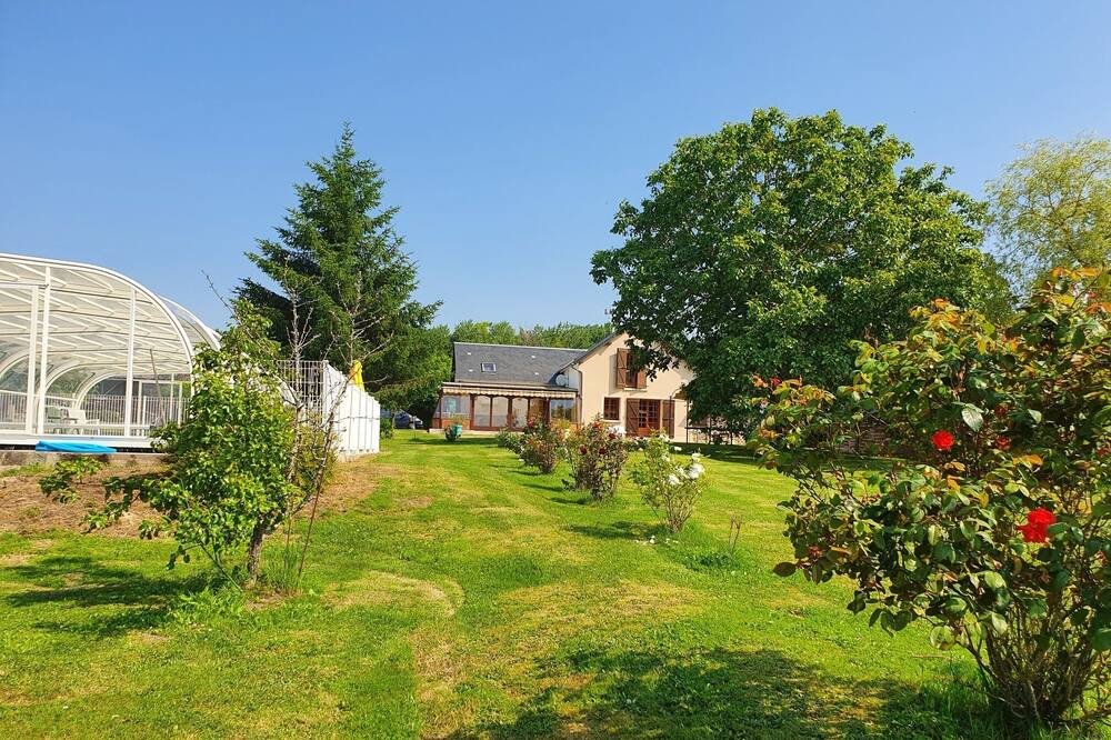 Photo of Outdoor in Savigny-Poil-Fol