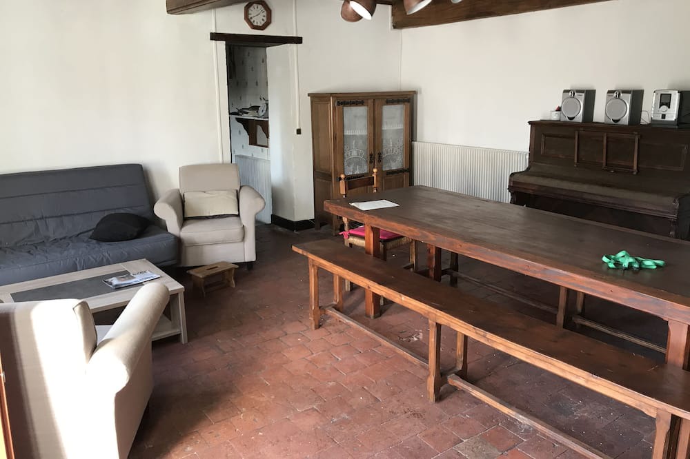 Photo of Livingroom in Ouroux-en-Morvan