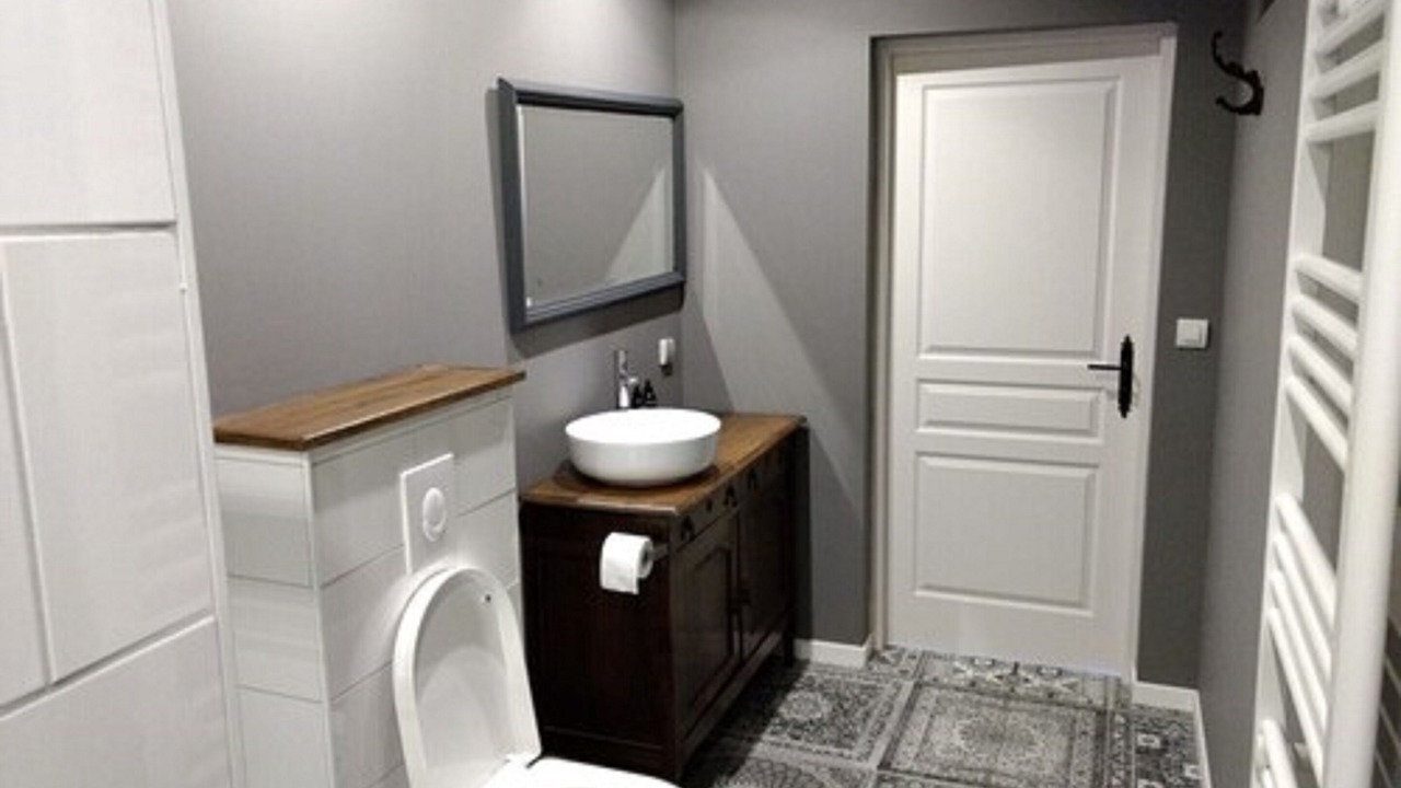 Photo of Bathroom in Melay