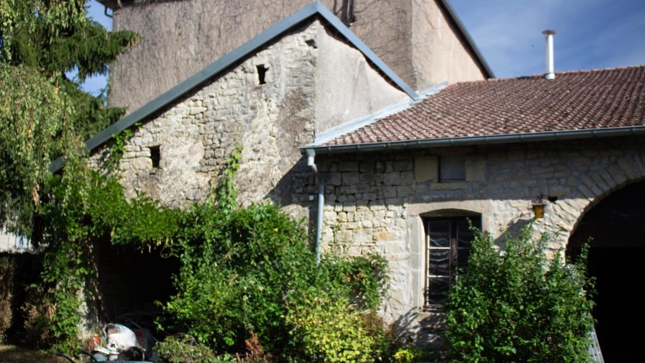Photo of Outdoor in Melay