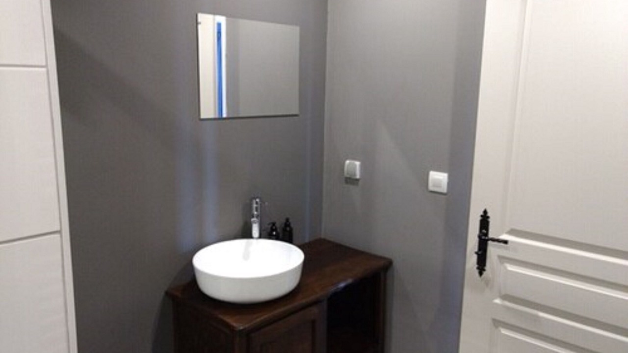 Photo of Bathroom in Melay