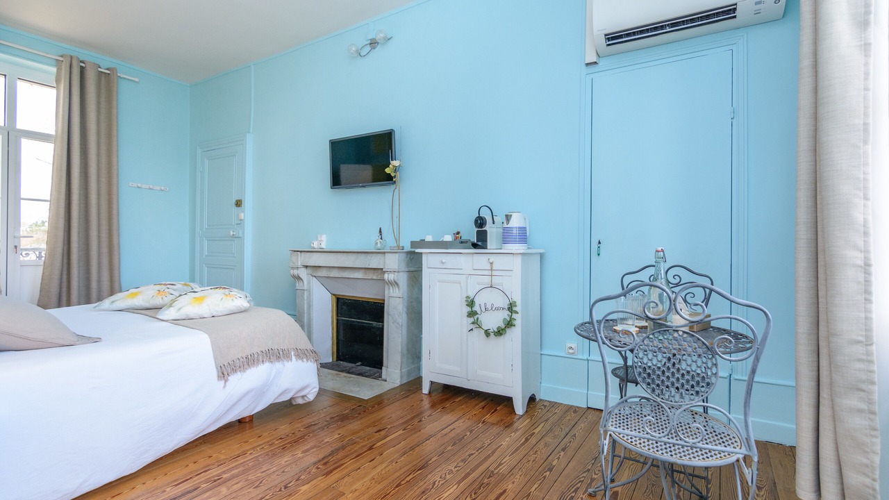 Photo of Bedroom in Saint-Marcel