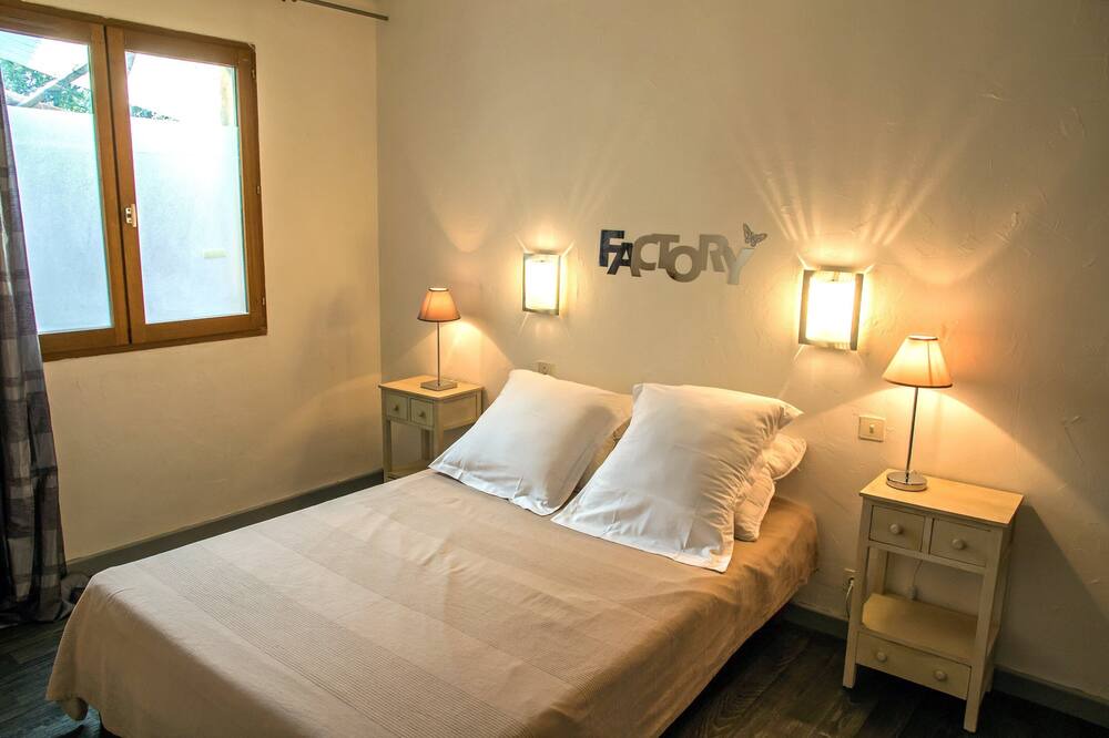 Photo of Bedroom in Lavilledieu