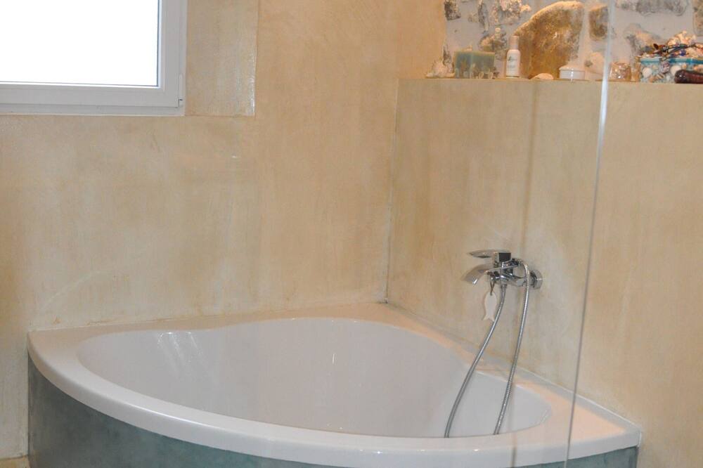 Photo of Bathroom in Roche-Saint-Secret