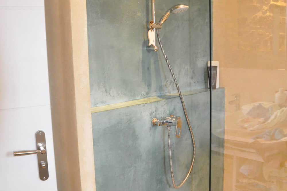 Photo of Bathroom in Roche-Saint-Secret