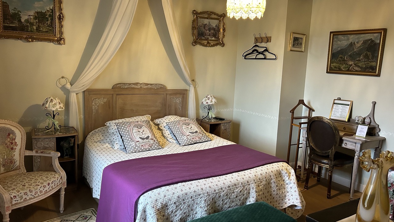 Photo of Bedroom in Jeuxey