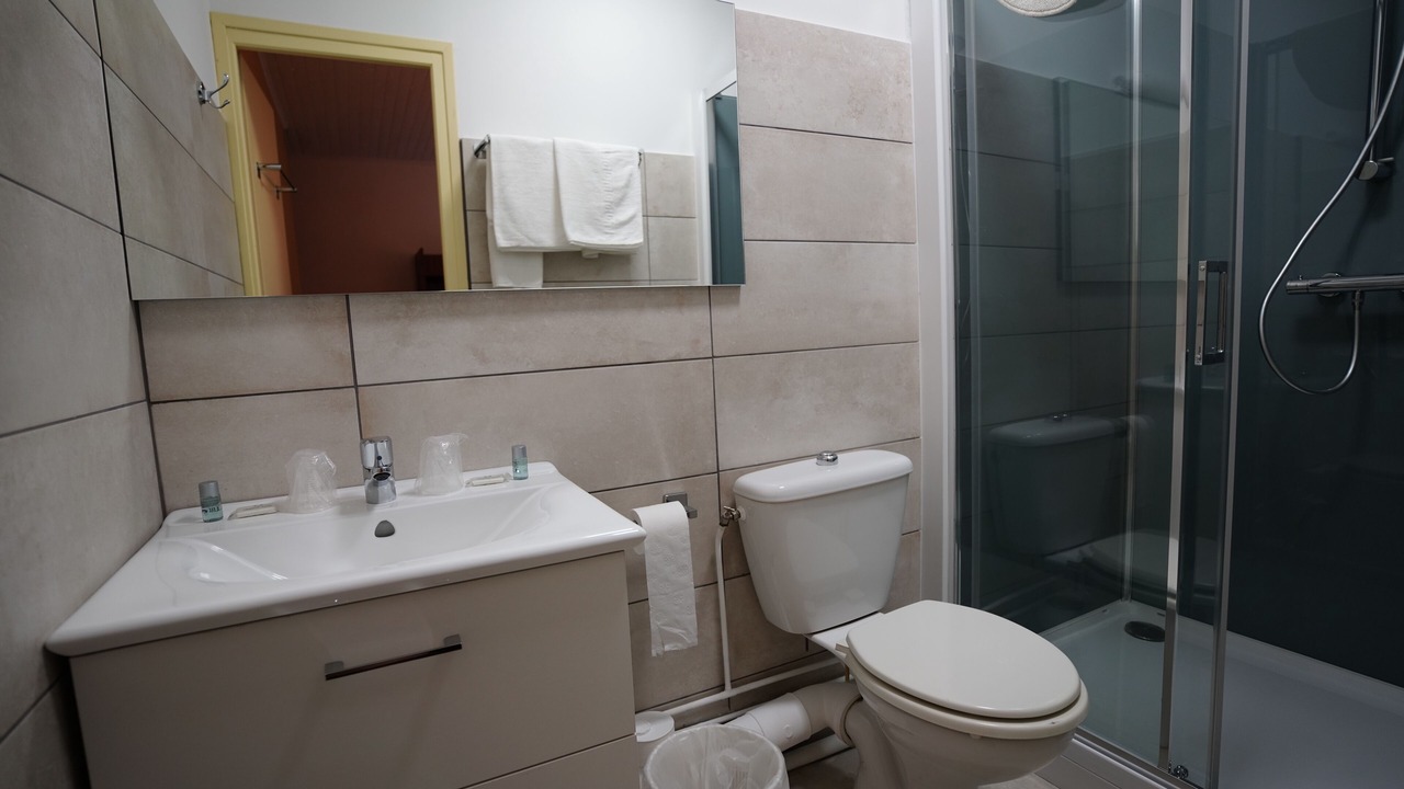 Photo of Bathroom in Anost