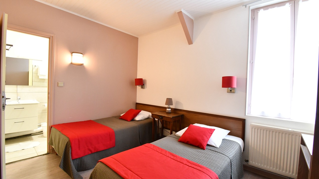 Photo of Bedroom in Anost