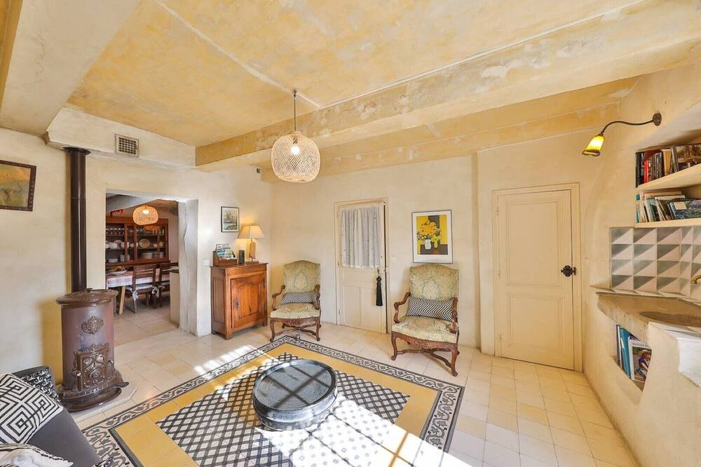 Photo of Livingroom in Sainte-Cecile-les-Vignes