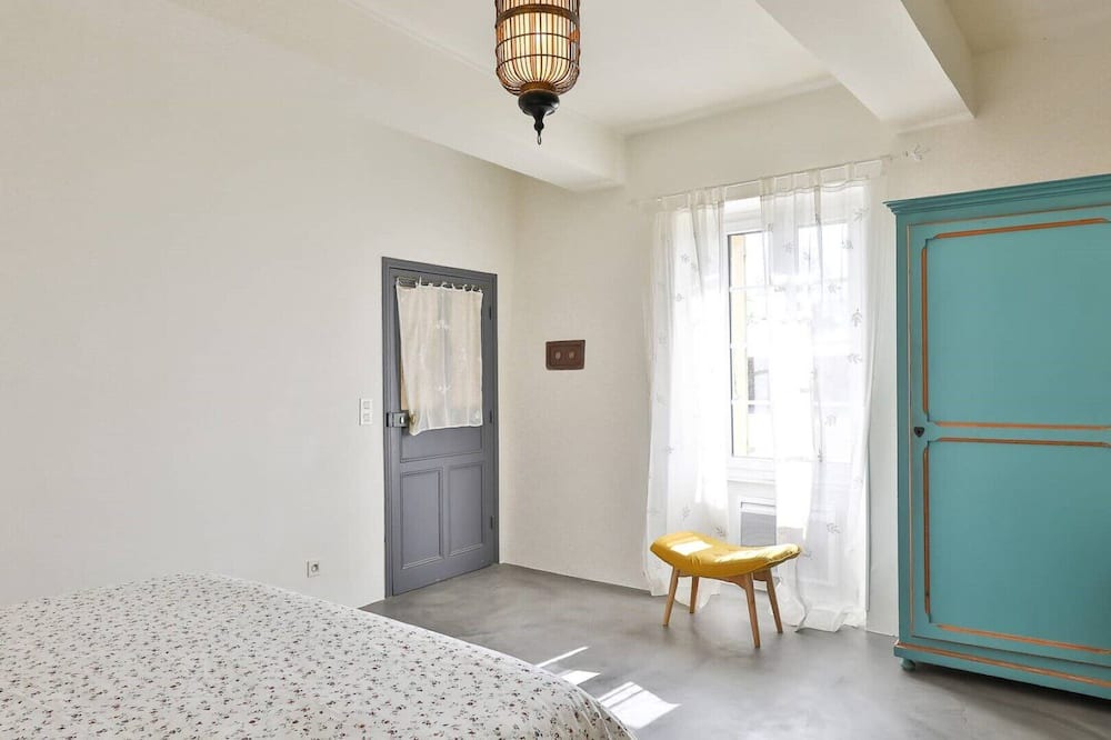 Photo of Bedroom in Sainte-Cecile-les-Vignes