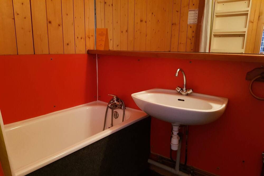 Photo of Bathroom in Arc-1600