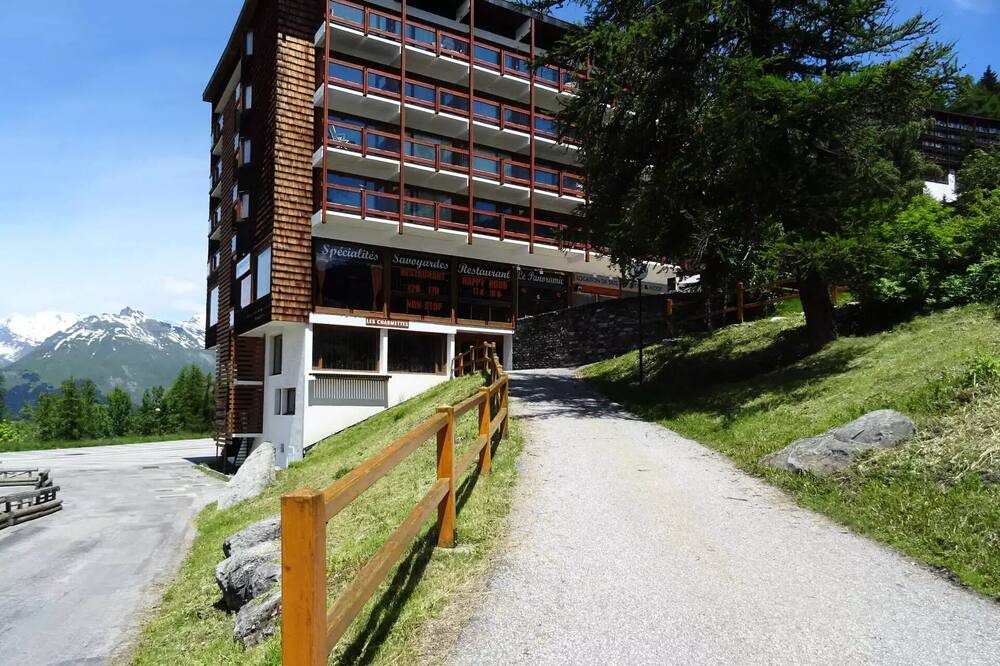 Photo of Outdoor in Arc-1600