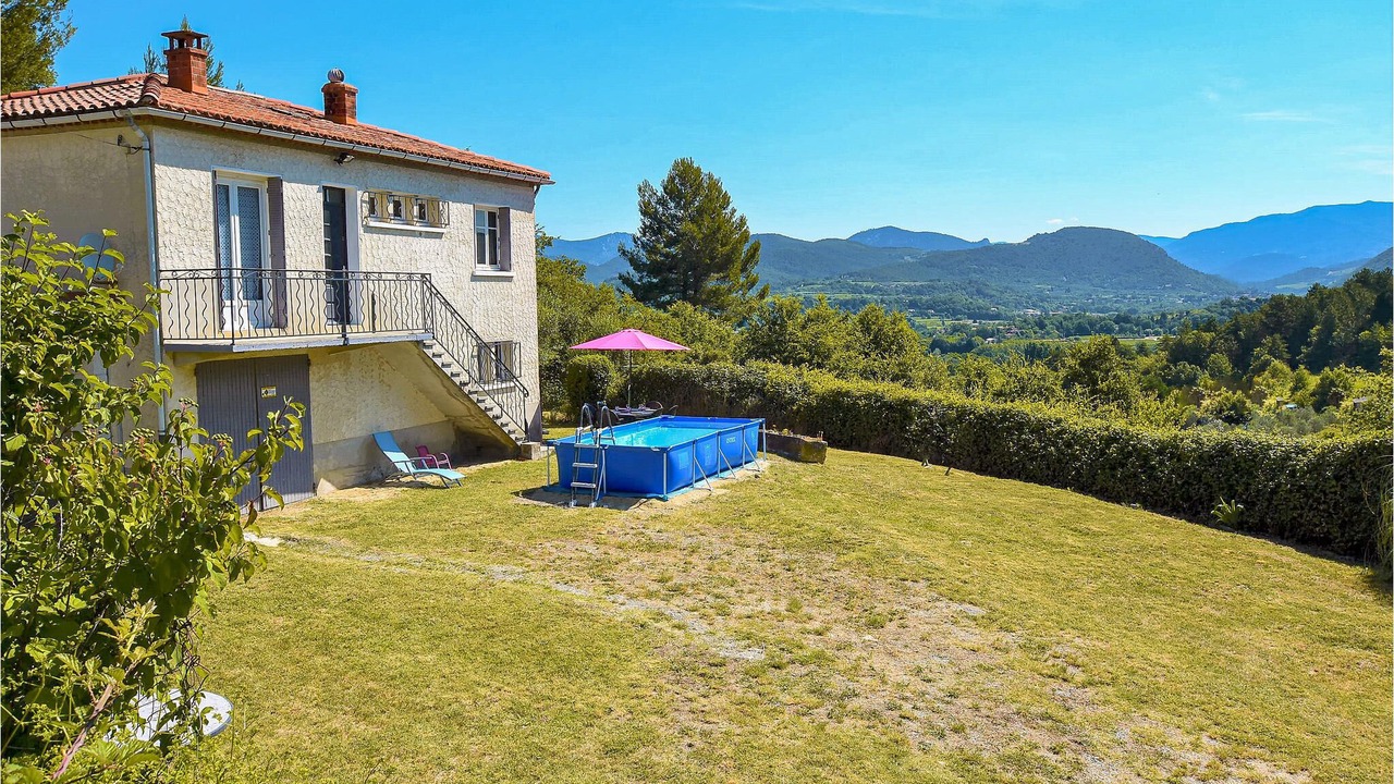 Photo of Outdoor in Entrechaux