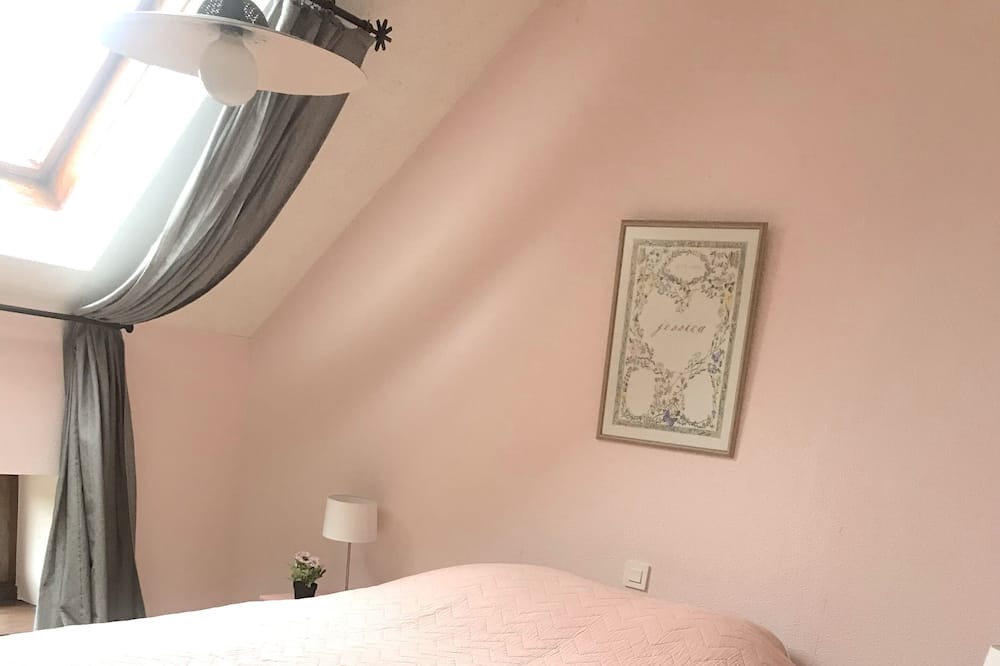 Photo of Bedroom in Saint-Martin-de-Salencey