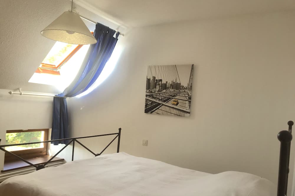 Photo of Bedroom in Saint-Martin-de-Salencey
