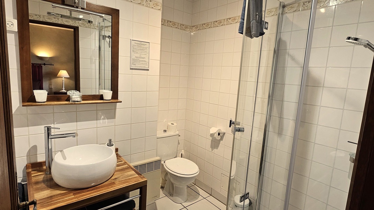 Photo of Bathroom in Chevannes