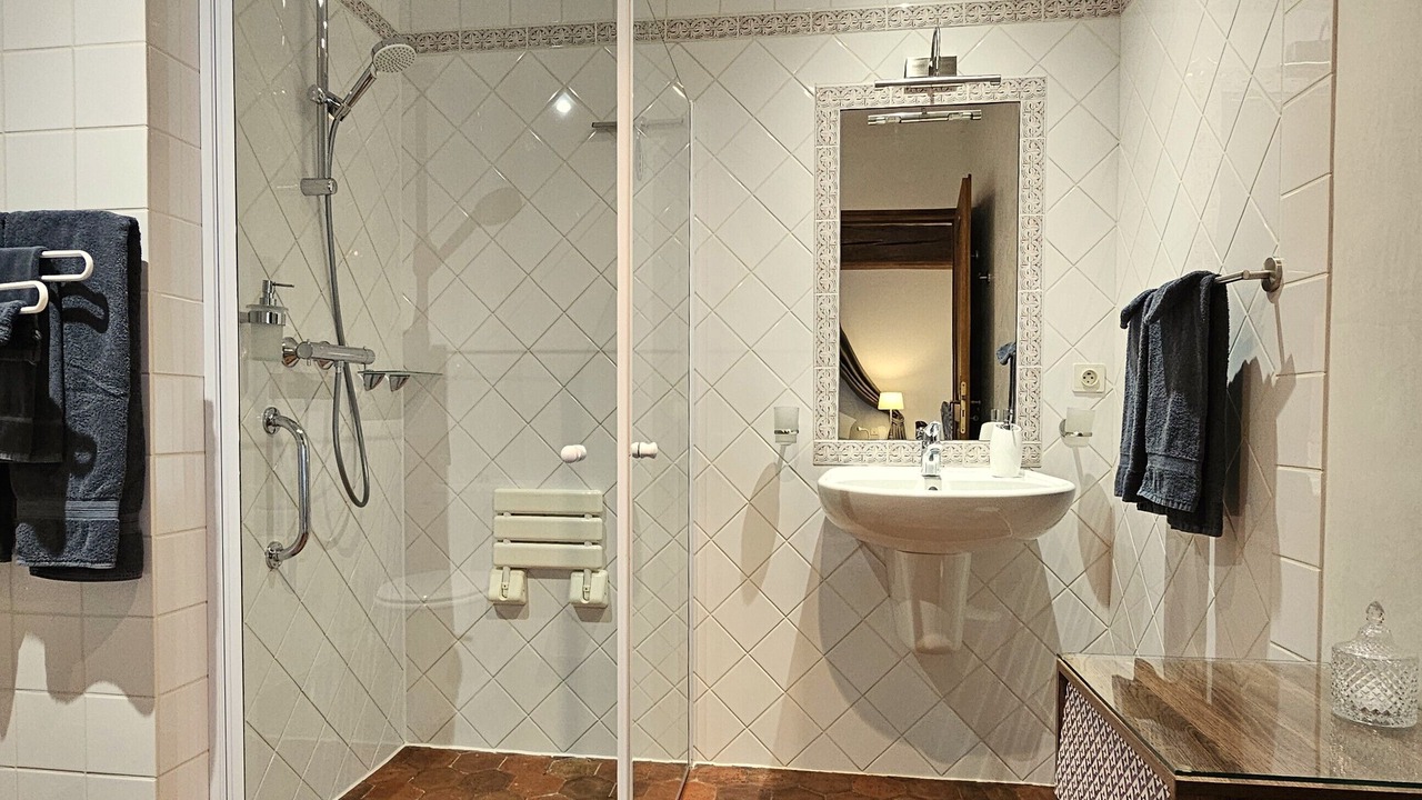Photo of Bathroom in Chevannes