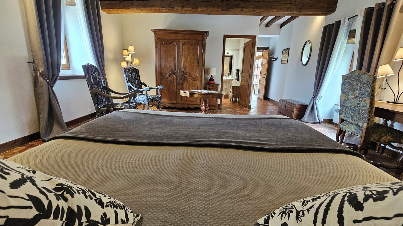 Photo of Bedroom in Chevannes