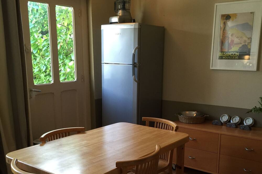 Photo of Kitchen in Saint-Jean-Baptiste