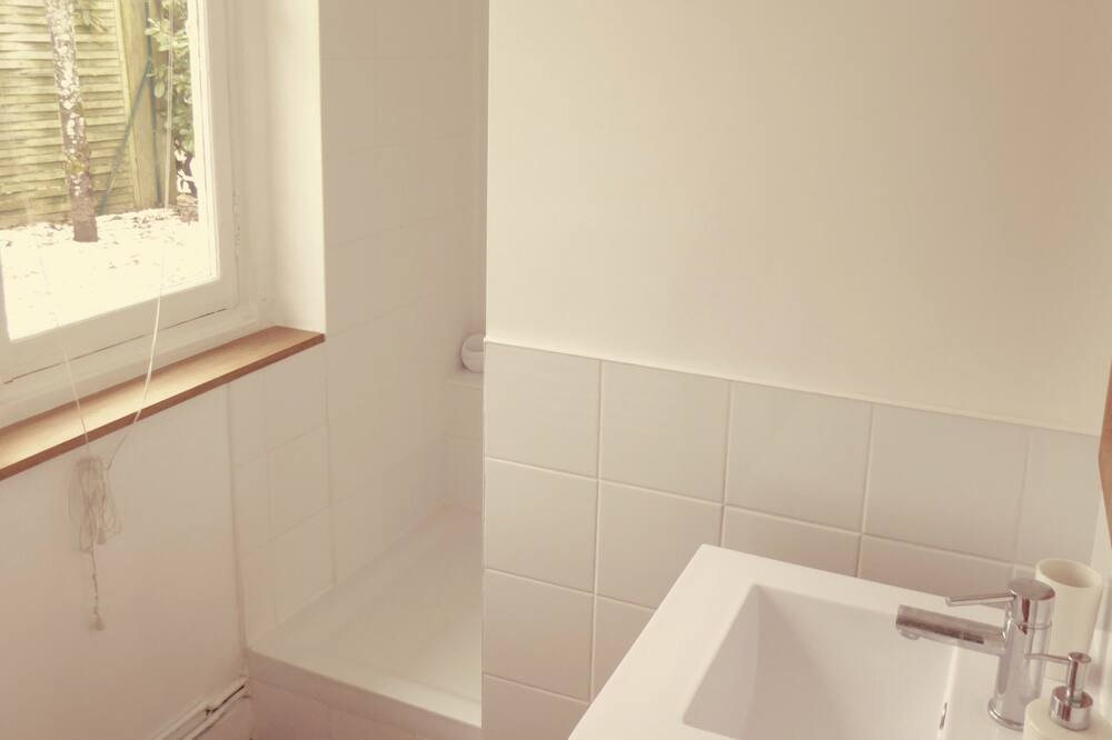 Photo of Bathroom in Saint-Jean-Baptiste