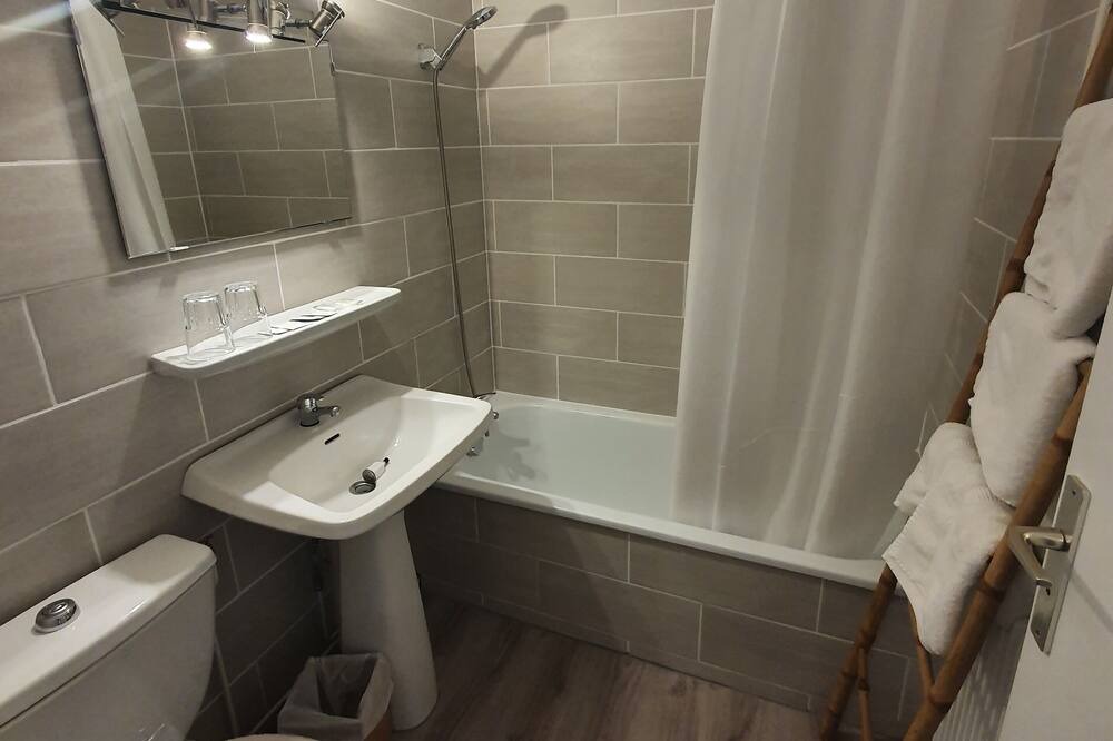 Photo of Bathroom in Cholonge