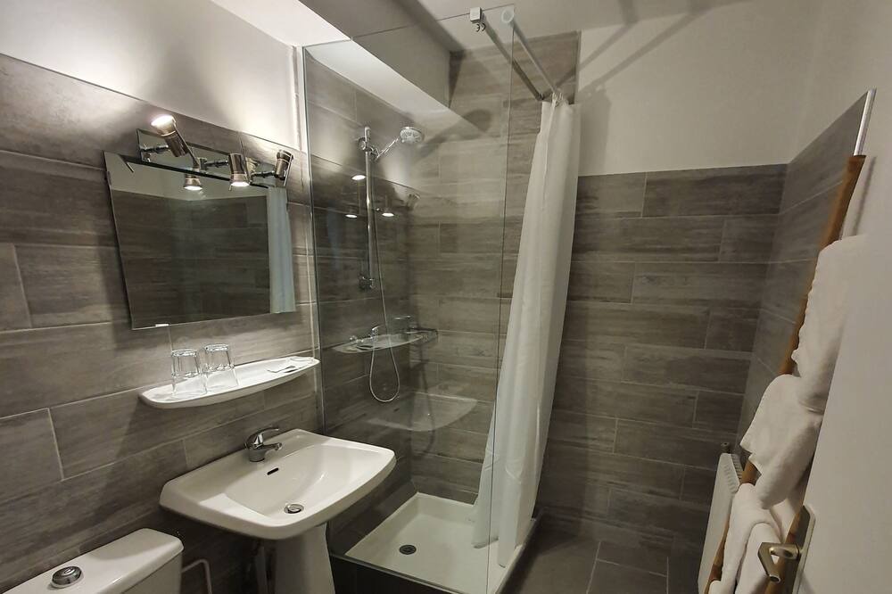 Photo of Bathroom in Cholonge