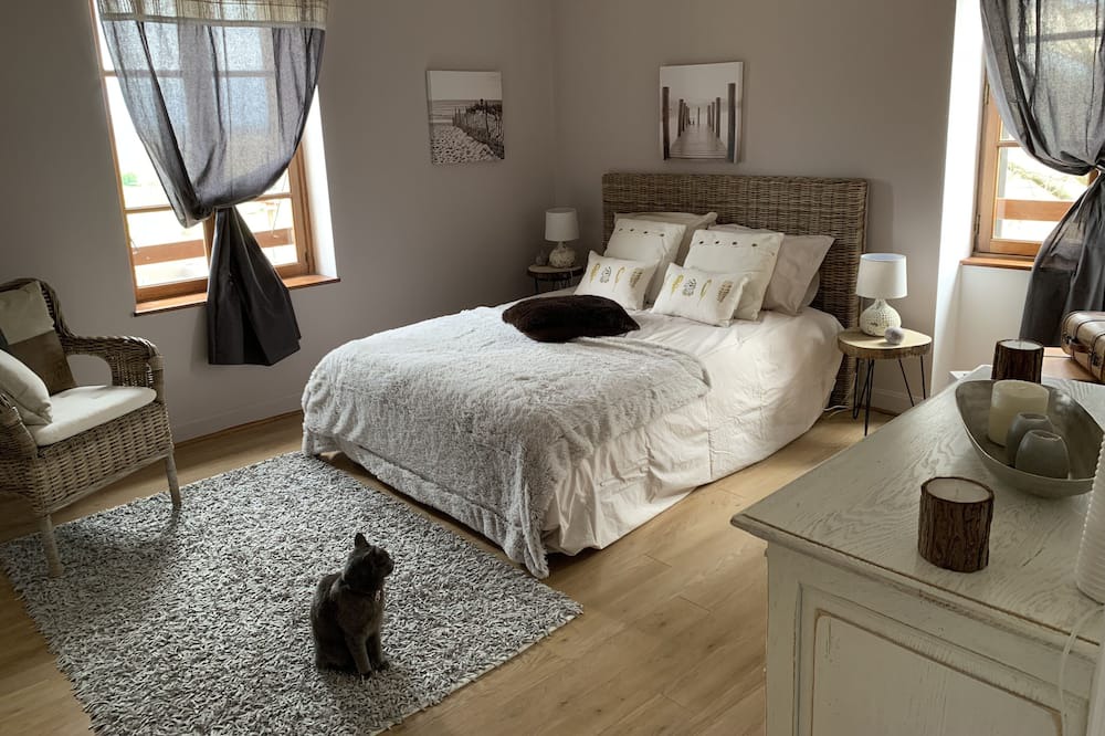 Photo of Bedroom in Genissieux