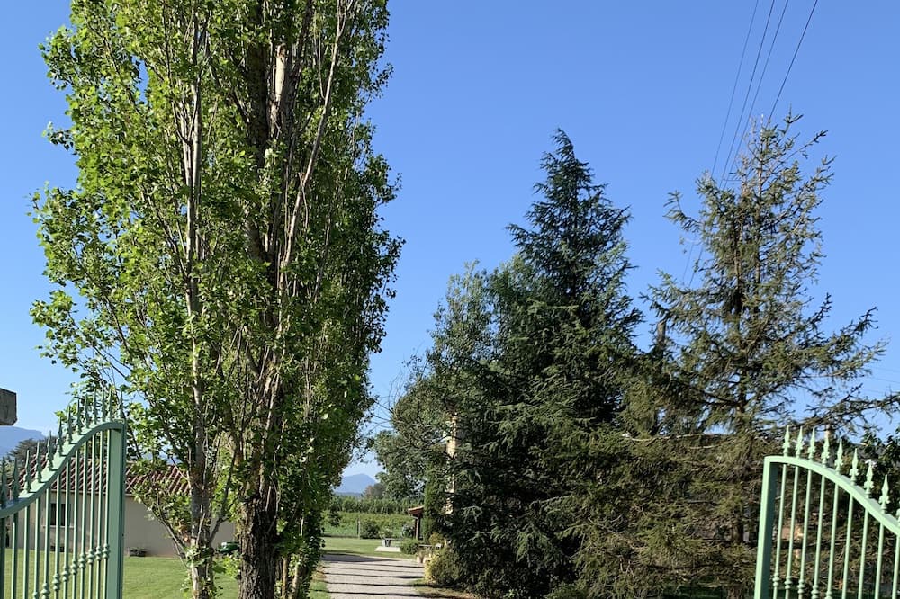 Photo of Outdoor in Genissieux